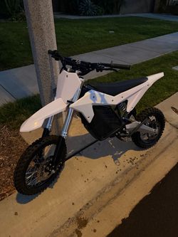 2025 ETM RTR 72v