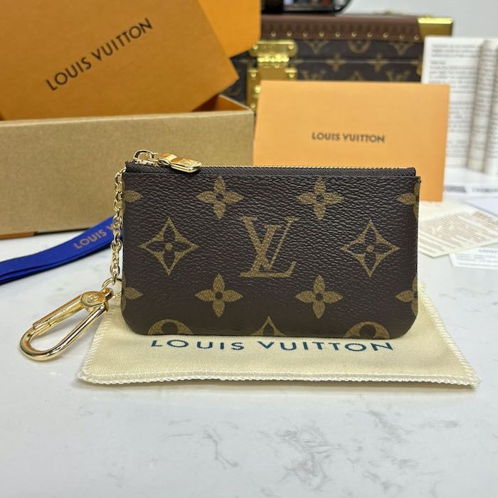Authentic New Louis Vuitton Brown Monogram Canvas Key Pouch 