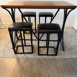 Dining table + chairs