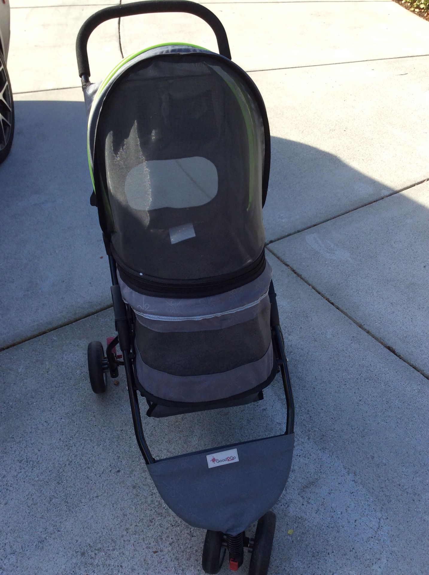 Good2Go pet stroller Paid over $300.00 Asking $125.00