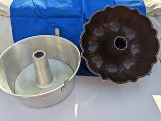 Bundt Cake Pans