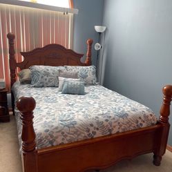 Queen Bedrom Set $390 or Best Offer