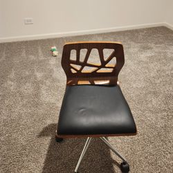 Office Chair Like New 