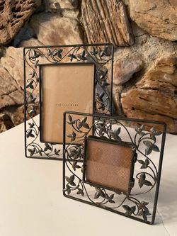 Pottery Barn, Wired Metal Scroll Leaf Pattern Pottery Barn Matching Metal Frames, Pair of Two
