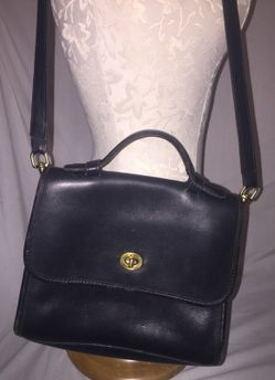 Vintage coach purse D6J-9170