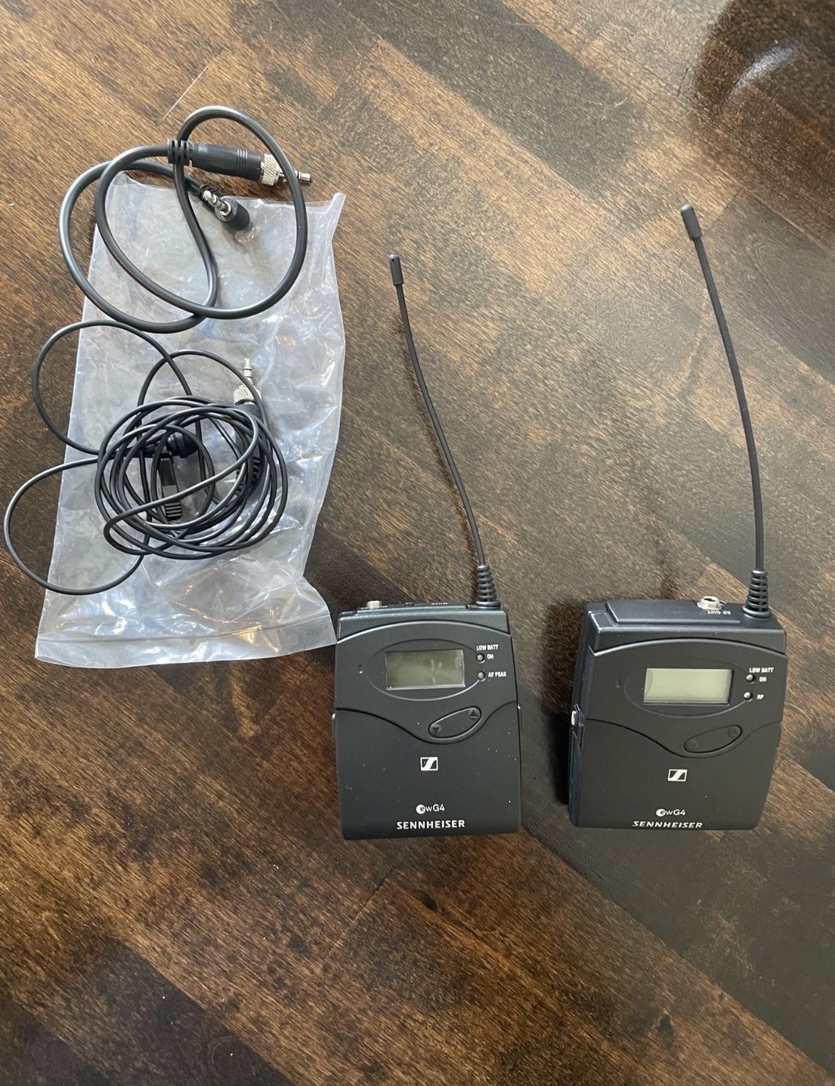 Sennheiser Pro Audio EW 112P G4 – A Omni-directional Wireless Lavalier Microphone System,Black