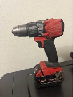 Milwaukee Fuel M18 1/2 Hammer Drill Driver
