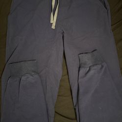 Used men’s small navy blue Figs jogger scrub pants.