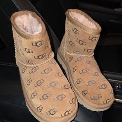UGG girl Boots 
