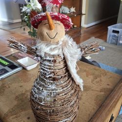 19x12 Twig Snowman