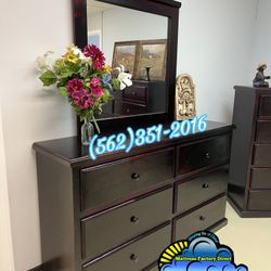 6 Drawer Pinewood Dresser With Mirror