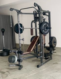 SMITH MACHINE BENCH PRESS