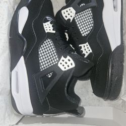 Nike Jordan Retro 4