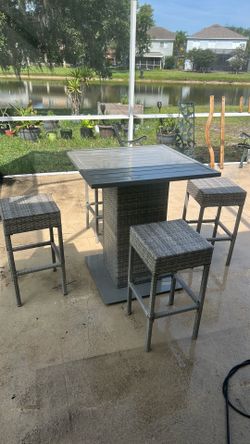 Patio bar table with 4 seats