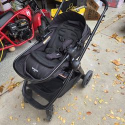 Maxi COSI Stroller W/ Bassinet 