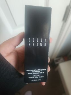 Bobbi Brown C066 Cool Honey