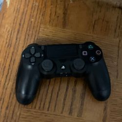 Black PS4 Controller With Charger 