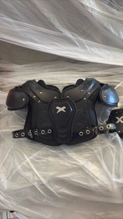 Xenith Youth medium football shoulder pads.
