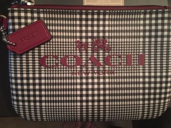 Coach Wristlet F52142