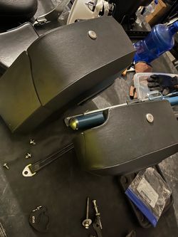Motorcycle viking saddlebags