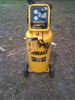 Dewalt 26gal Air Compressor