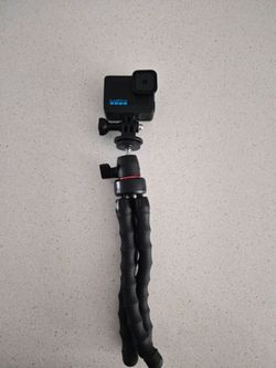 GoPro HERO Camera with Flexible Tripod (NEGOTIABLE)