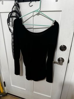 Black Long Sleeve Scoop Neck Top