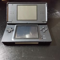 NINTENDO DS LITE BLACK IN GOOD CONDITION (NO STYLUS OR POWER ADAPTER) $40