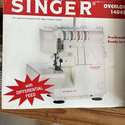 Singer Ultalock  Sawing Machine