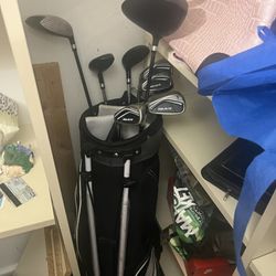 Left-handed  Golf clubs with bag and balls