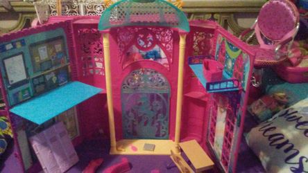 3 Barbie Doll Houses & Barbie's & Alot of Accessories