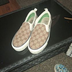 Women's Gucci Tennis 1977. Size 38t