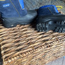 Snow Boots