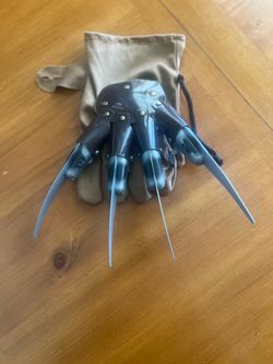 Freddy Krueger Bladed Glove