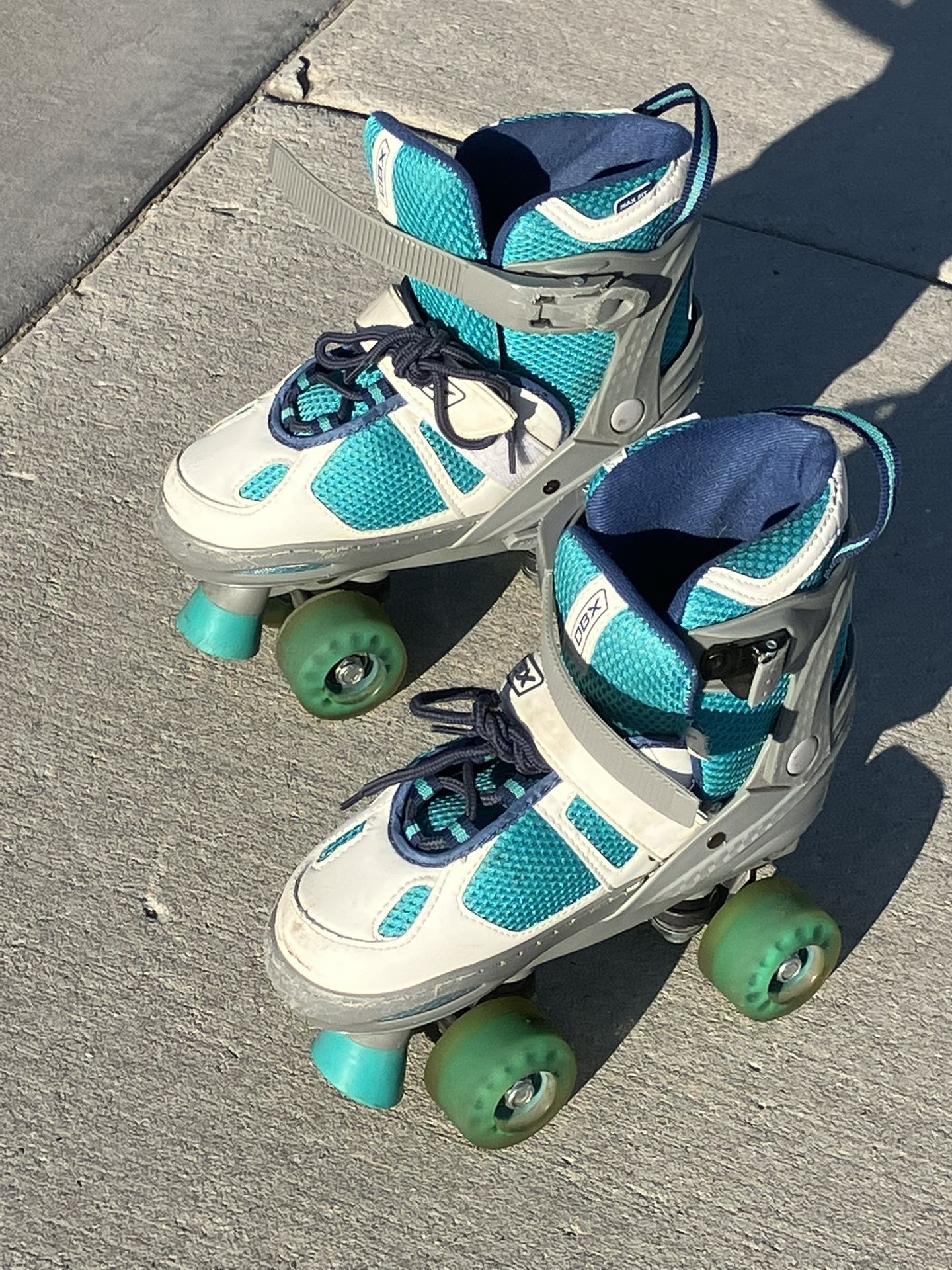 Youths Roller Skates With Pads