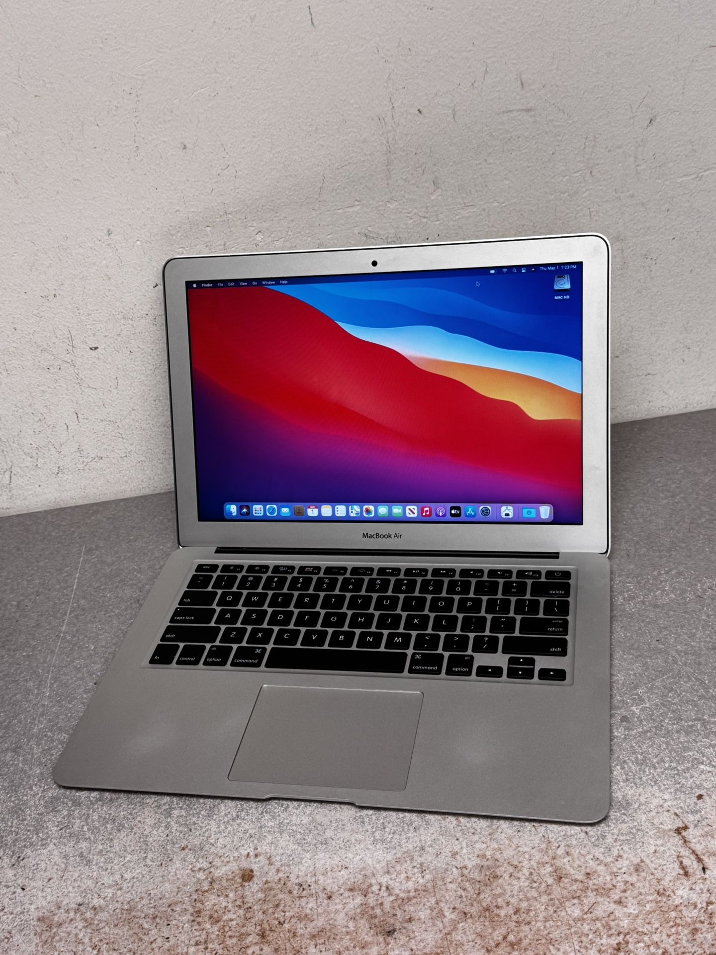 Apple MacBook Air 13” A1466 4GB i5 256GB 2014 Laptop