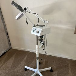 Facial steamer + Magnifying Glass