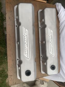 Smeding Valve Covers For Small Block Chevy like new