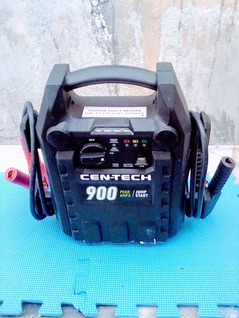 Cen-Tech 900 Peak Amps / Jump Starter