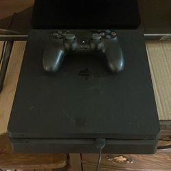Sony PlayStation 4 Slim