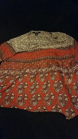 Petite medium woman top