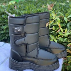 Snow Boots 