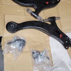 1998 --- 2003 Toyota Sienna , Avalon, Solara  Complete Front Lower Control Arms