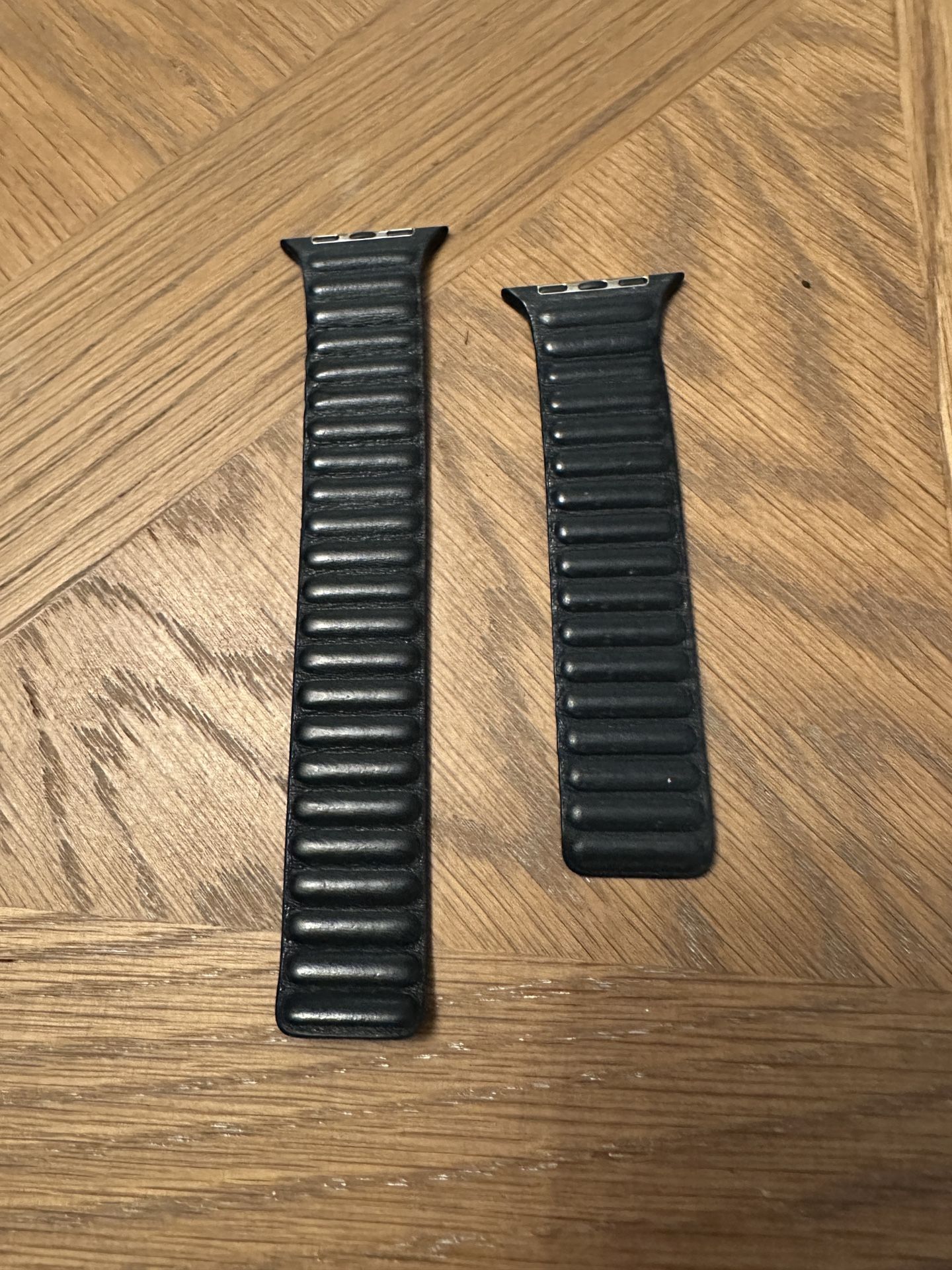 Apple Watch 45mm Leather Band