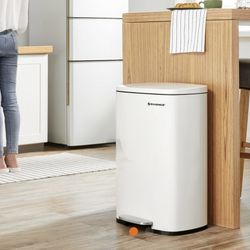 SONGMICS 13 Gallon White Step Trash Can with Hinged Lid for Kitchen new  has a little bent no box 