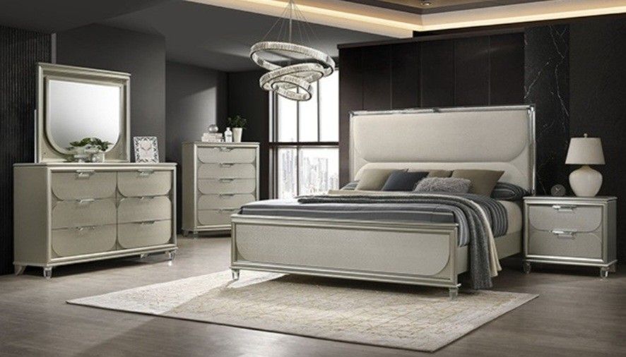 Brand New Silver Modern Style 4pc Queen Bedroom Set 