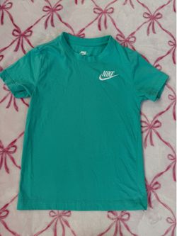 kids nike tshirt