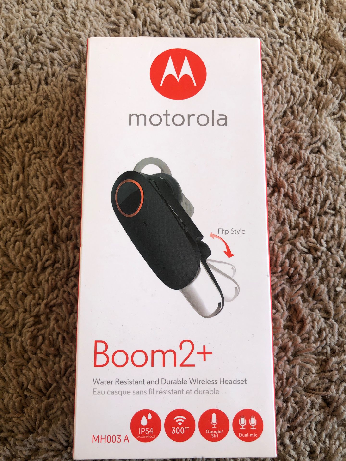 BRAND NEW: Motorola Bluetooth wireless headset 60% off