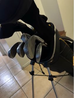 Left handed Wilson’s golf clubs