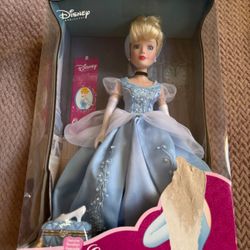 2003 Cinderella porcelain doll 